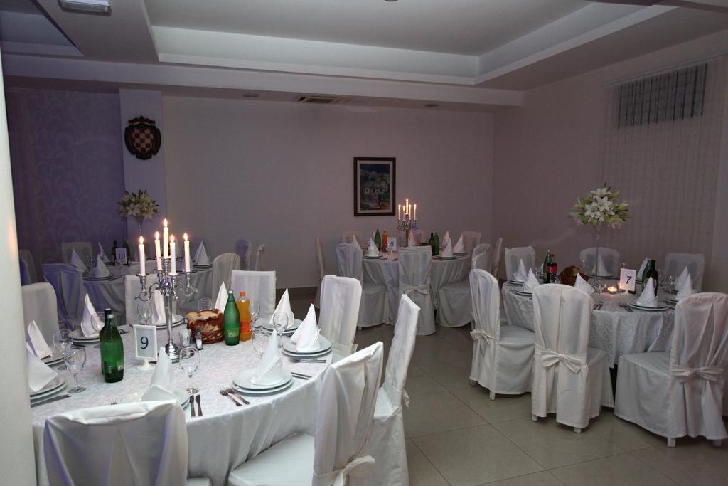Villa Sveti Kriz Τρογκίρ Εξωτερικό φωτογραφία